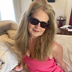 Meet your Posher, Beatrice